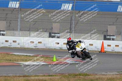 media/Nov-26-2022-Fastrack Riders (Sat) [[b001e85eef]]/Level 3/Session 3 Outside Turn 9/